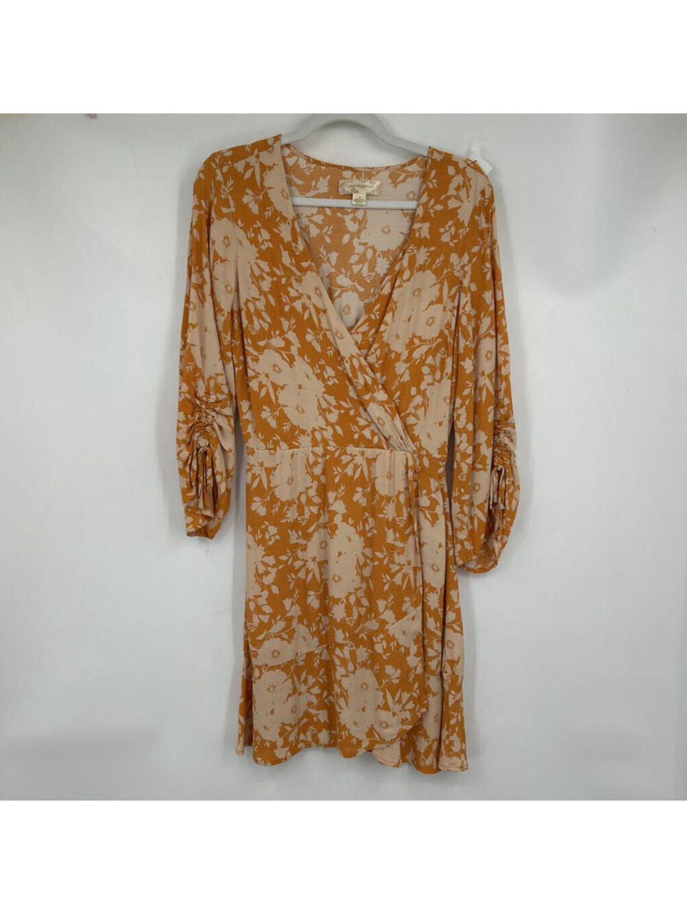 Women's Band of Gypsies Long Sleeve Floral Mustard & Beige Dress Medium